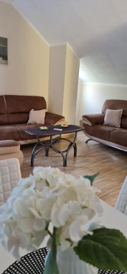 Apartman Nina2 Risan Buitenkant foto