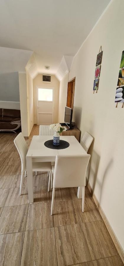 Apartman Nina2 Risan Buitenkant foto
