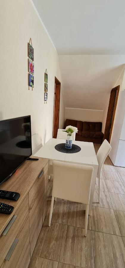 Apartman Nina2 Risan Buitenkant foto