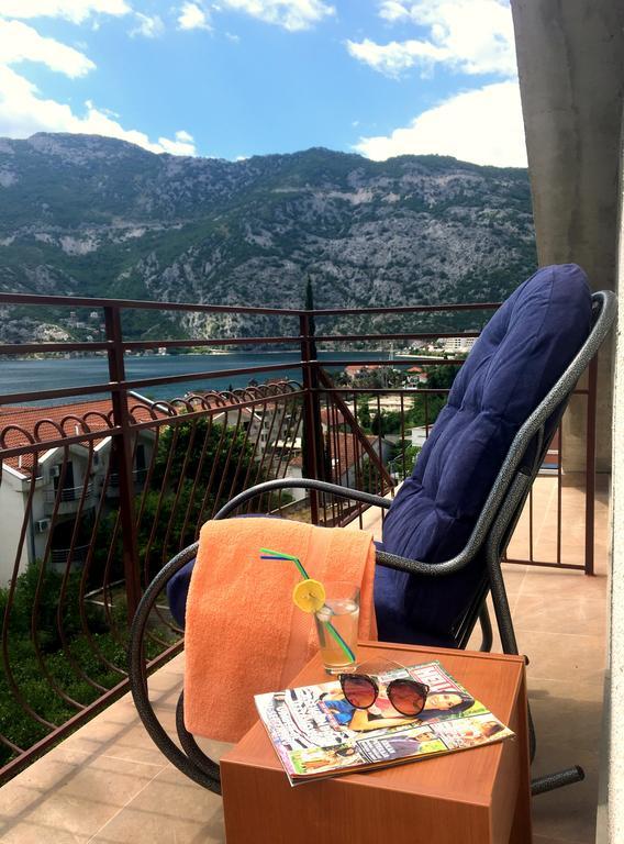 Apartman Nina2 Risan Buitenkant foto