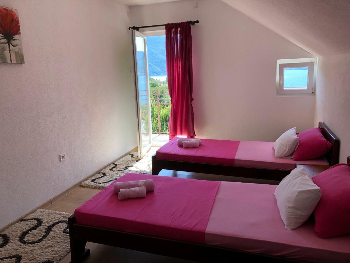 Apartman Nina2 Risan Buitenkant foto